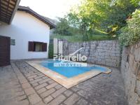 Casa em condomínio alto padrão