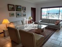 Casa em condomínio alto padrão