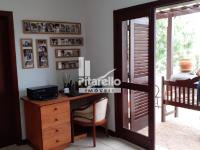 Casa em condomínio alto padrão