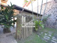 Casa em condomínio alto padrão