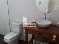 Casa - Cond Alto Padrão