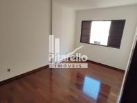Apartamento no centro de Serra Negra