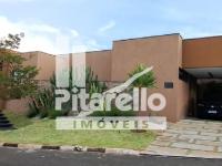 Casa em condomínio fechado