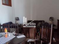 Casarão no Centro de Amparo