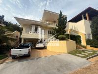 Casa alto padrão em condomínio