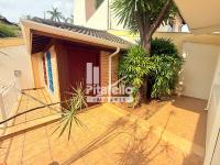 Casa alto padrão em condomínio
