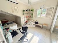 Casa alto padrão em condomínio