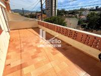 Casa no Centro com Garagem