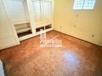 Casa no Centro com Garagem