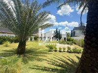 Casa - Cond Alto Padrão