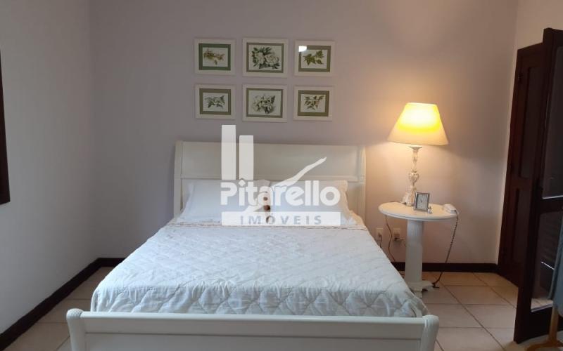 Casa em condomínio alto padrão