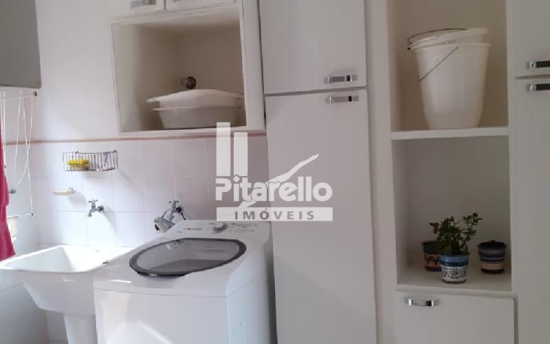 Casa em condomínio alto padrão