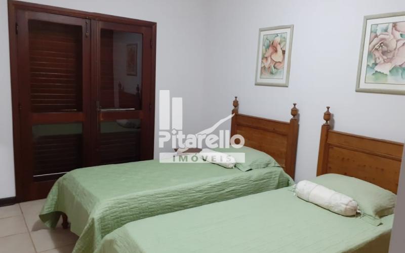 Casa em condomínio alto padrão