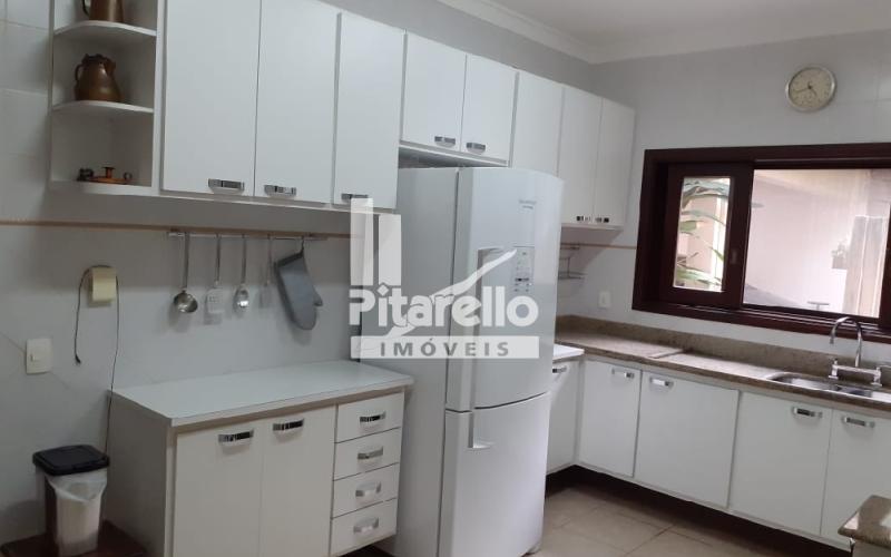 Casa em condomínio alto padrão