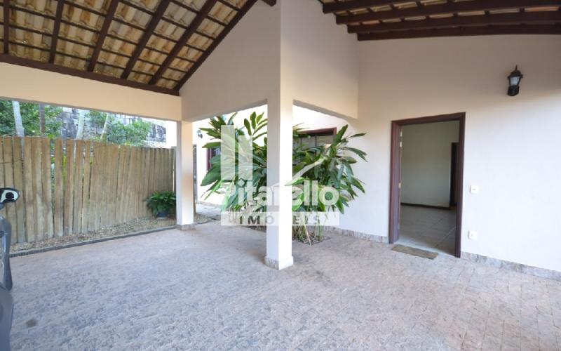 Casa em condomínio alto padrão