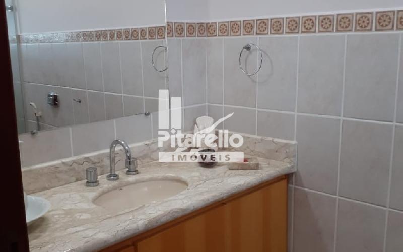 Casa em condomínio alto padrão