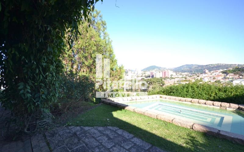 Casa em condomínio alto padrão