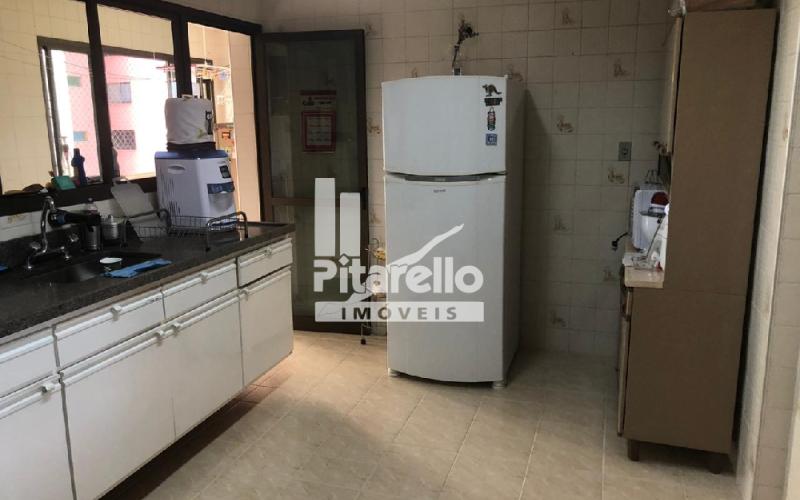 Apartamento - Ed Adriano Corsi