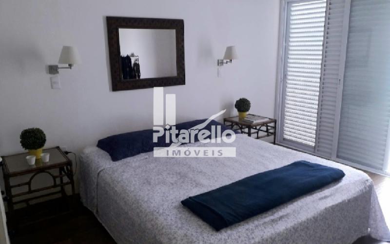 Casa - Cond Alto Padrão