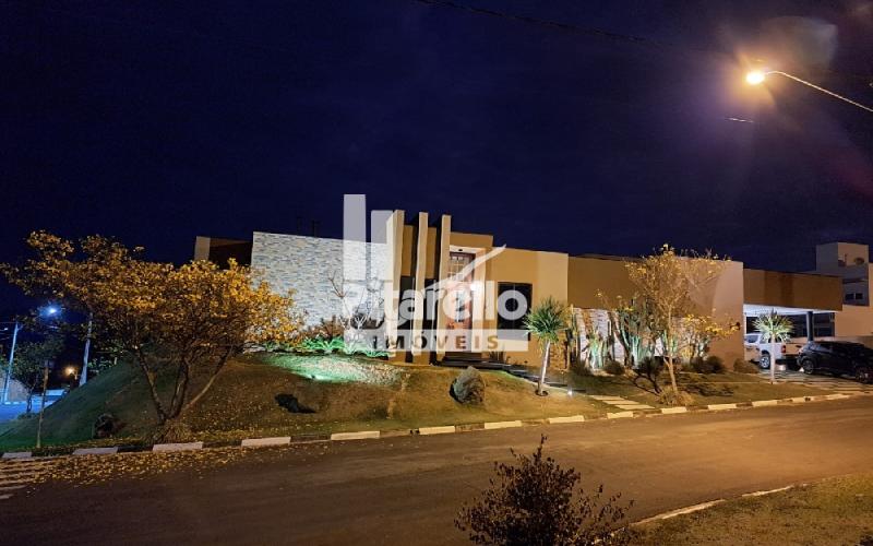 Casa em condomínio fechado