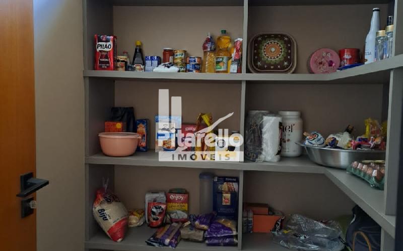 Casa em condomínio fechado