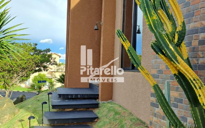 Casa em condomínio fechado