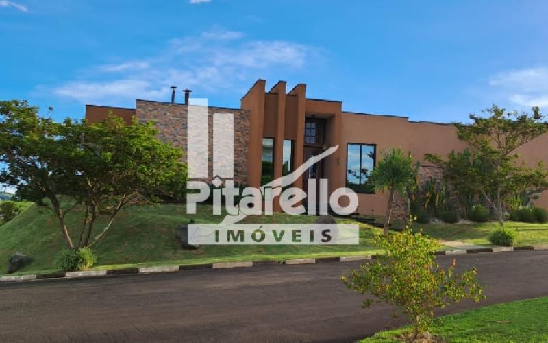 Casa em condomínio fechado