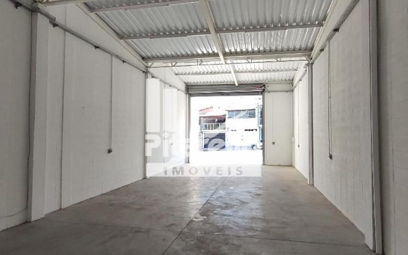 Barracão - Jardim Juliana