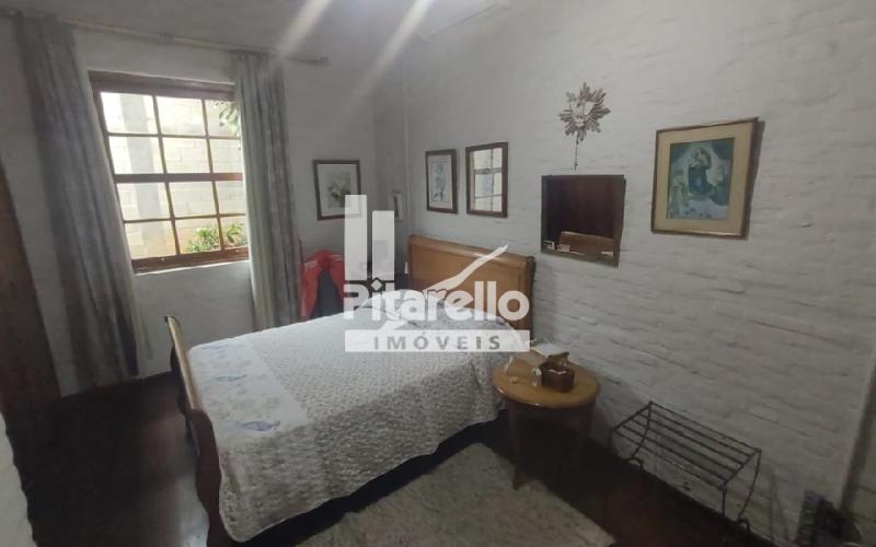 Casa á venda no Jardim São Roberto