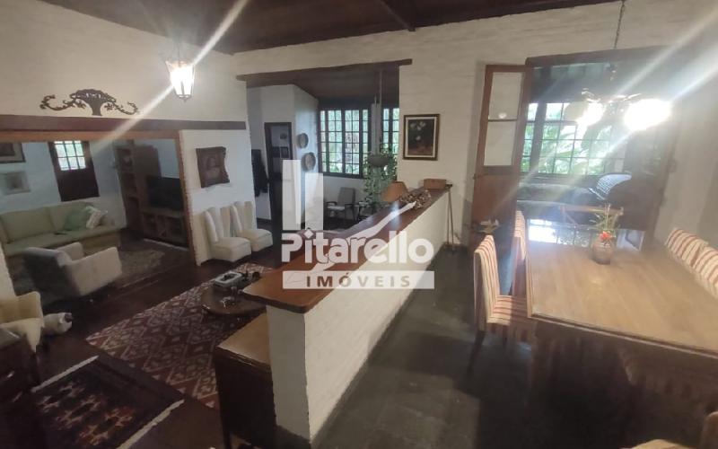 Casa á venda no Jardim São Roberto
