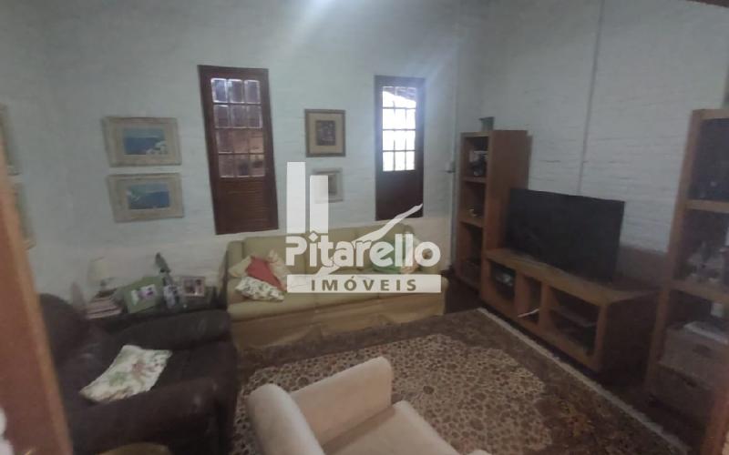 Casa á venda no Jardim São Roberto