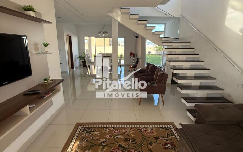 Casa em Condomínio fechado