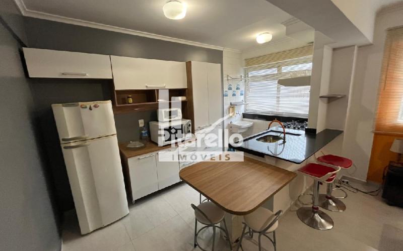 Apartamento com 1 dormitório à venda, 44 m² por R$ 290.000,00 - Tombo - Guarujá/SP