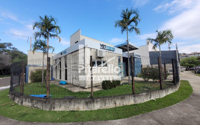 Casa container comercial de esquina e ótima localização a venda.