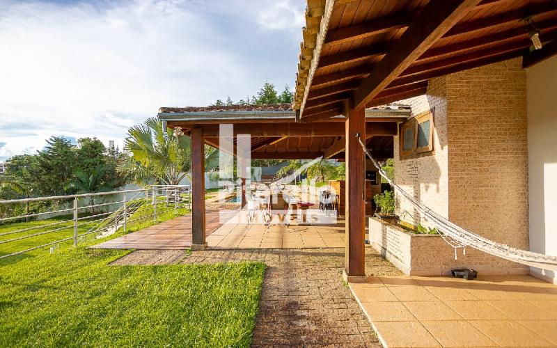Casa em Condomínio Alto Padrão
