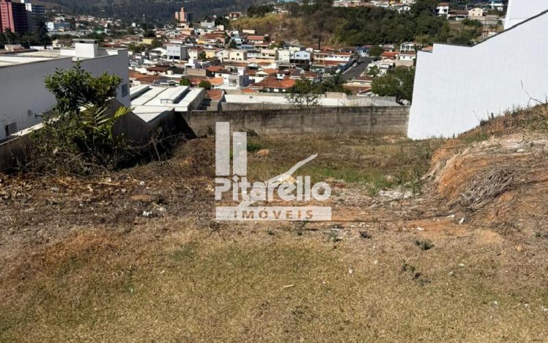 Terreno em condomínio