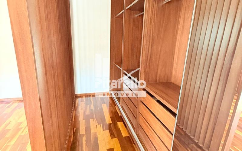Casa em Condomínio Alto Padrão