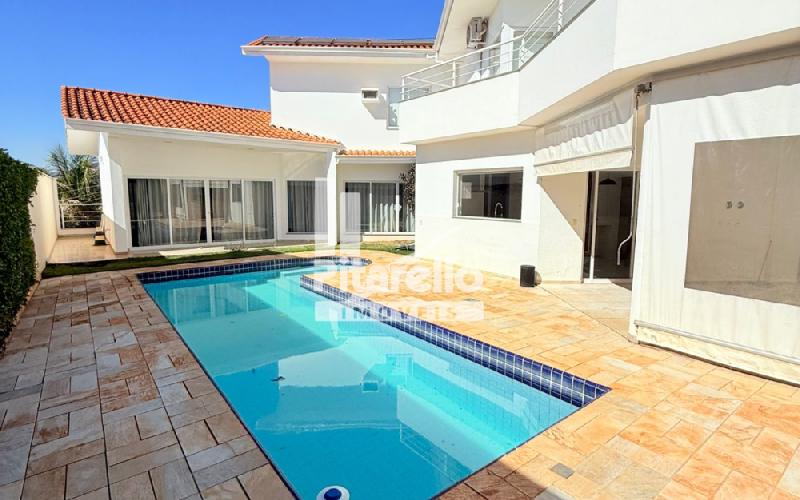 Casa em Condomínio Alto Padrão