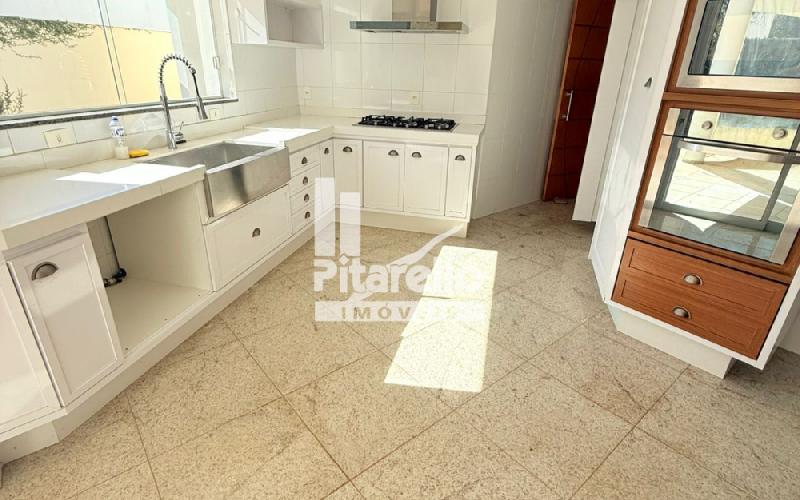 Casa em Condomínio Alto Padrão