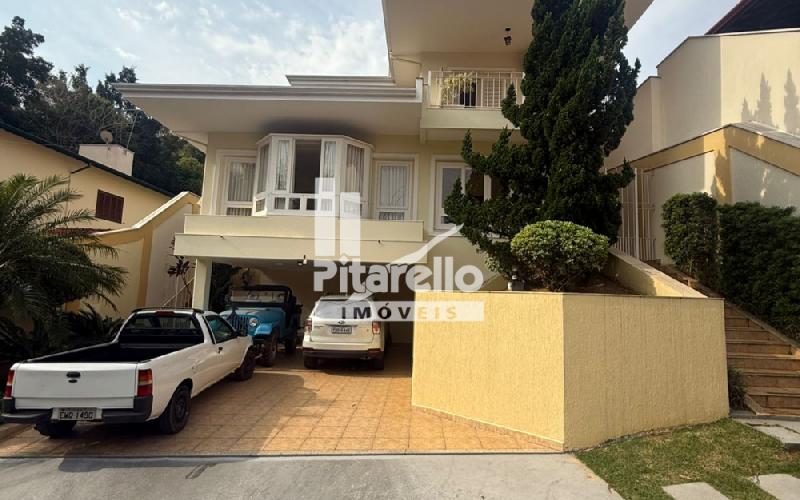 Casa alto padrão em condomínio