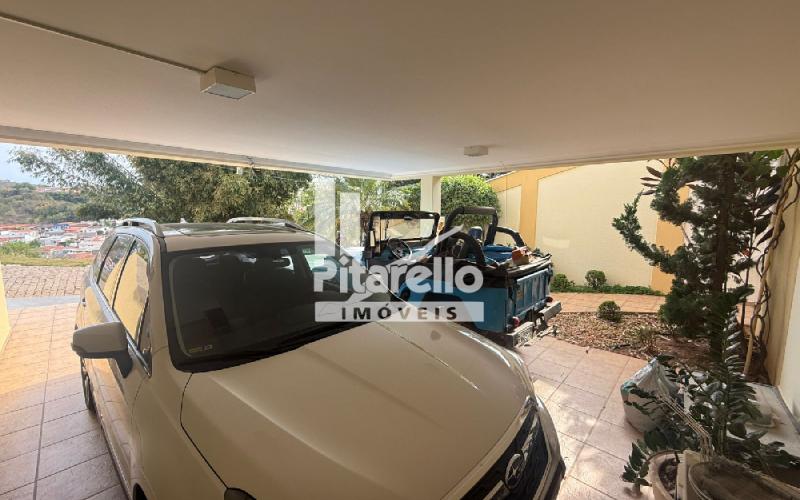 Casa alto padrão em condomínio