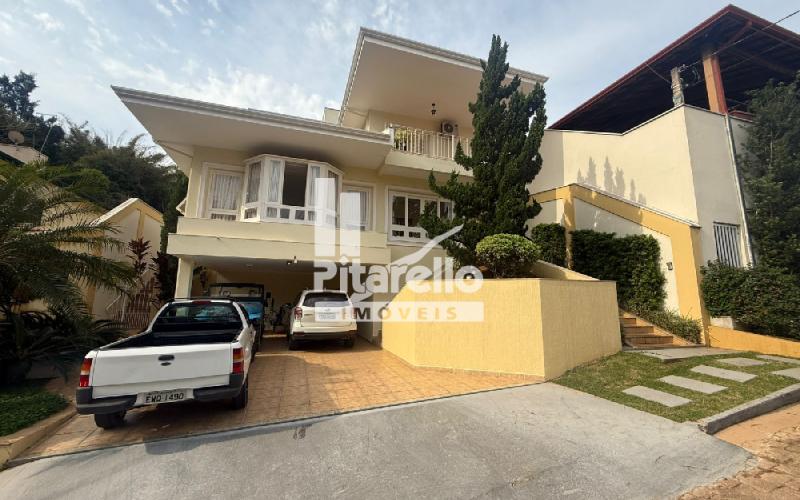 Casa alto padrão em condomínio