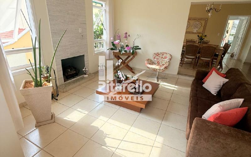 Casa alto padrão em condomínio