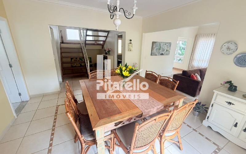 Casa alto padrão em condomínio
