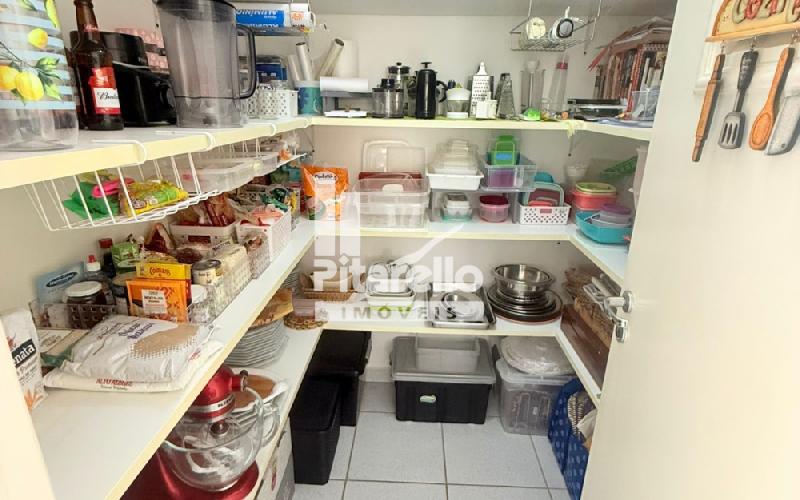 Casa alto padrão em condomínio