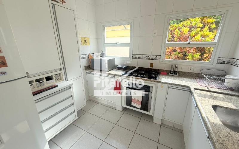 Casa alto padrão em condomínio