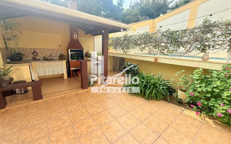Casa alto padrão em condomínio