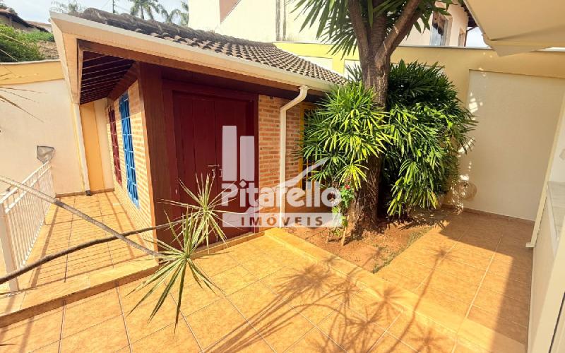 Casa alto padrão em condomínio