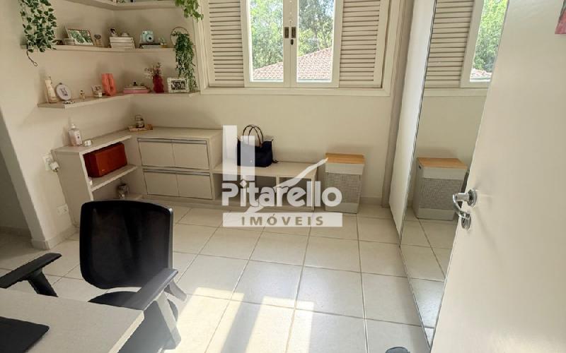 Casa alto padrão em condomínio