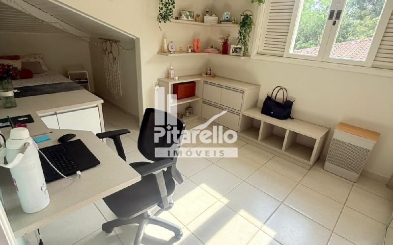 Casa alto padrão em condomínio